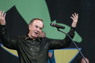 Neil Diamond was diagnosed with Parkinson’s disease during his 50 Year Anniversary World Tour in 2018.