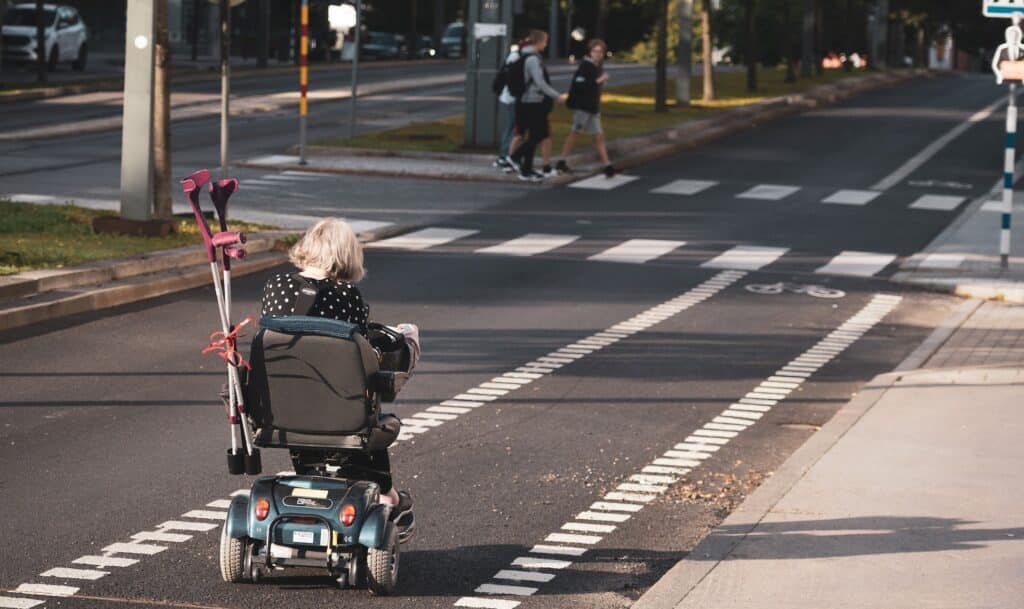 turning with a 3 wheel mobility scooter is easier if you have limited arm strength