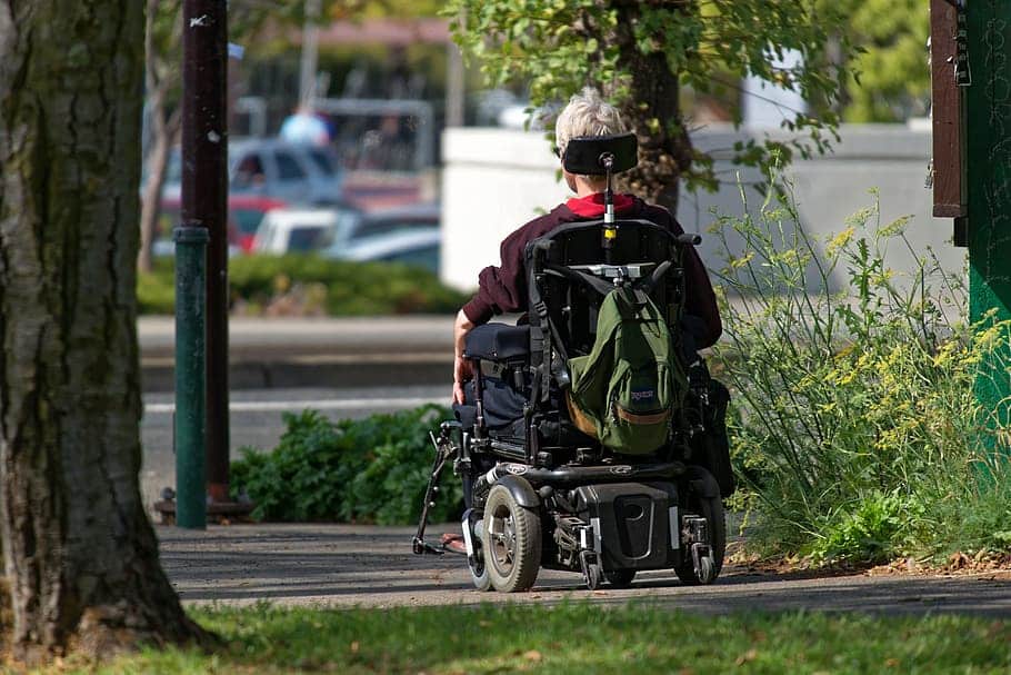 3 wheel mobility scooters are more manoeuvrable than a mobility scooter with 4 wheels